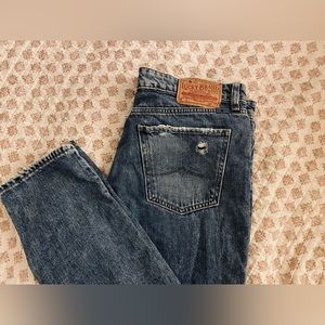 Lucky Brand size 6/28 distressed jeans
